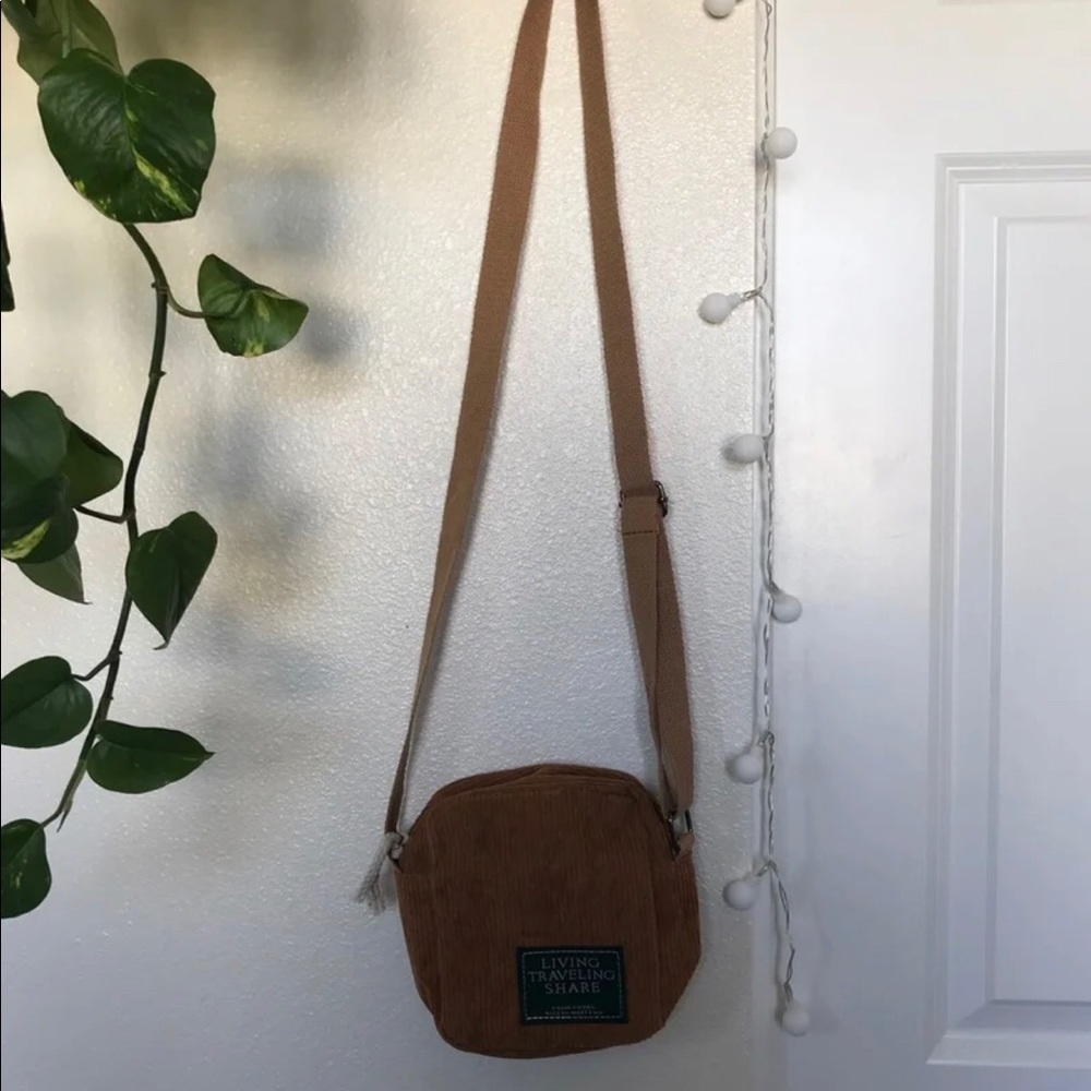 Brown shoulder bag